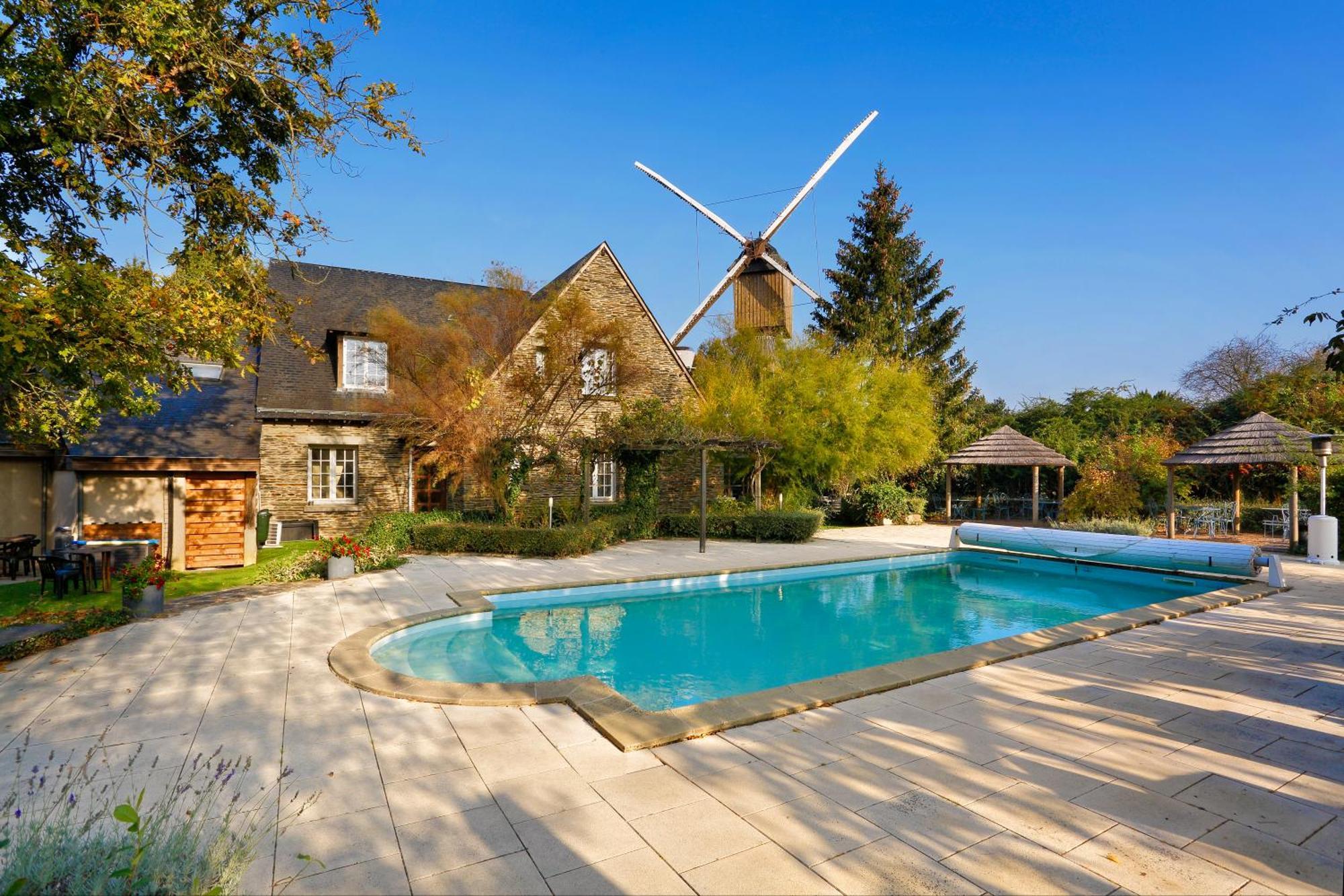 Hotel Logis Domaine Du Moulin Cavier Avrillé Exteriér fotografie